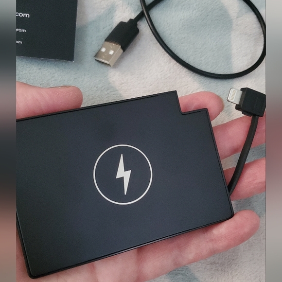 NEW Clutch Portable Cell Phone Charger Battery Without Packaging - Picture 3 of 4